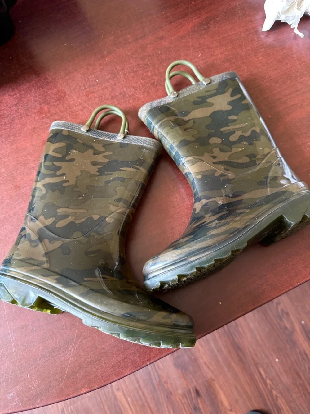 ##850, Size 13/1, Kids Camo Rain Flashing Heels Boots with Pull Handles